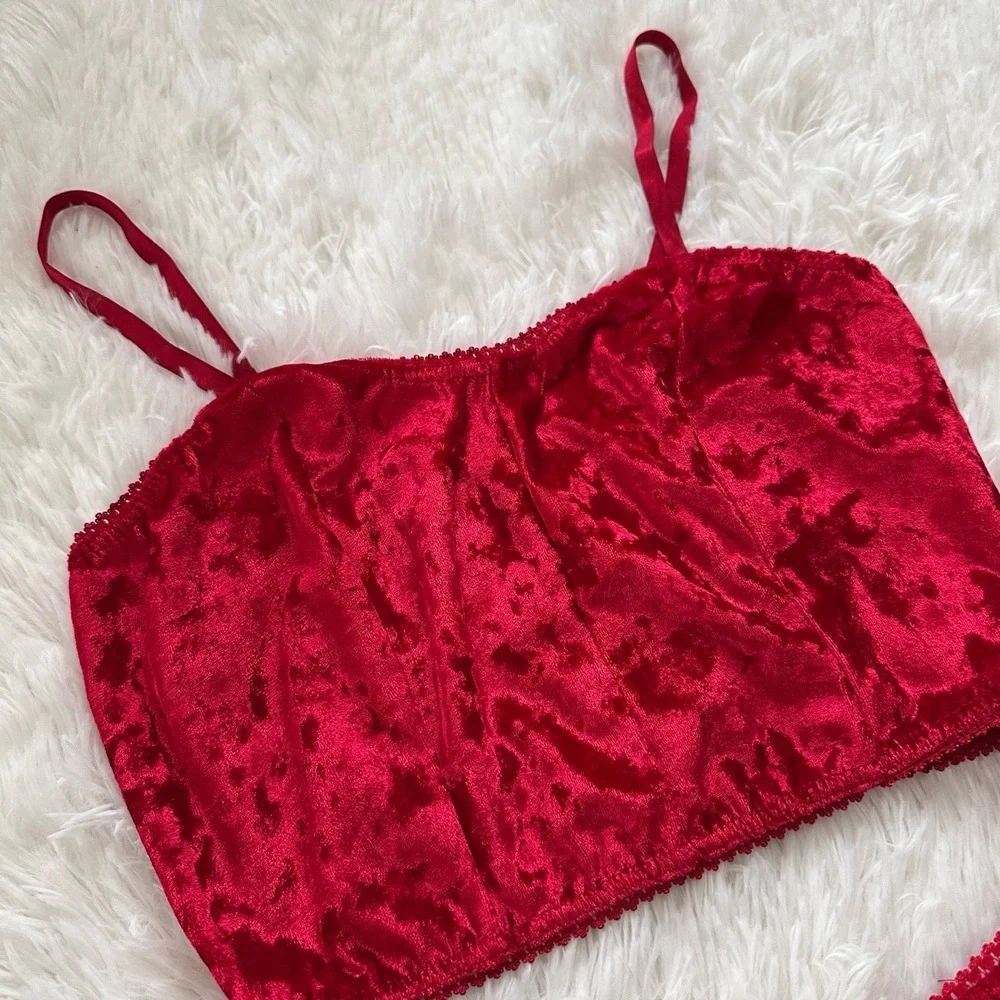Crushed Red Velvet Cami & Shorts Lounge Pajama Set |‎ Holiday Sleepwear Size S